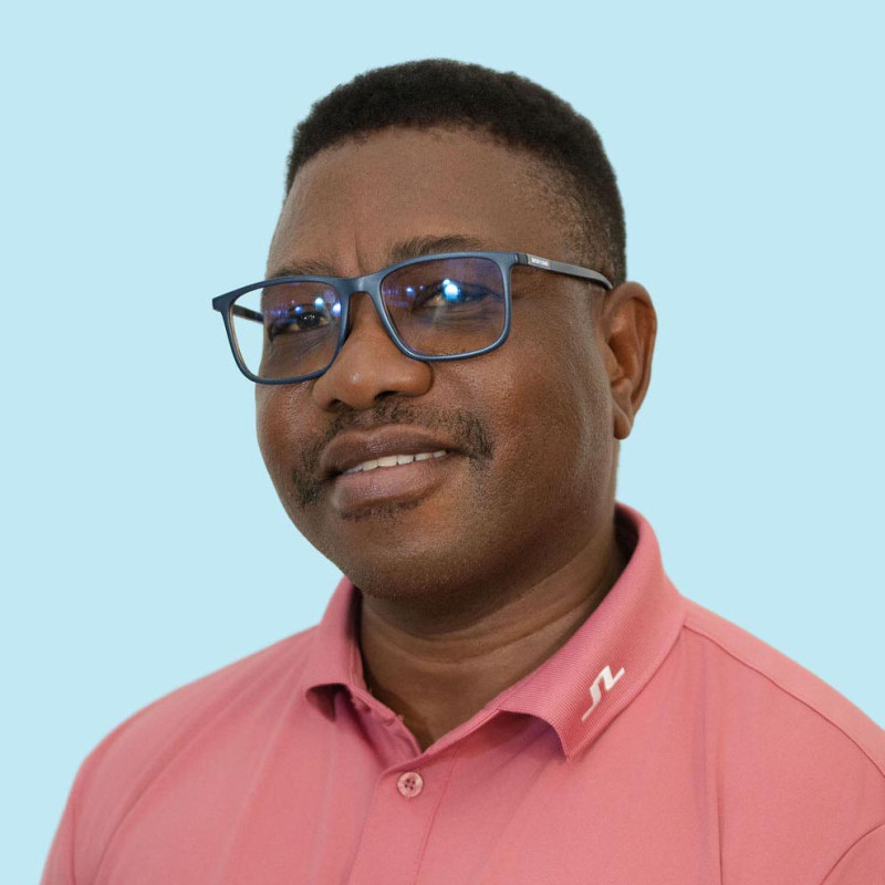 Dr Sipho Gura