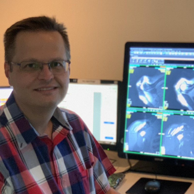 Dr Ryan Volker