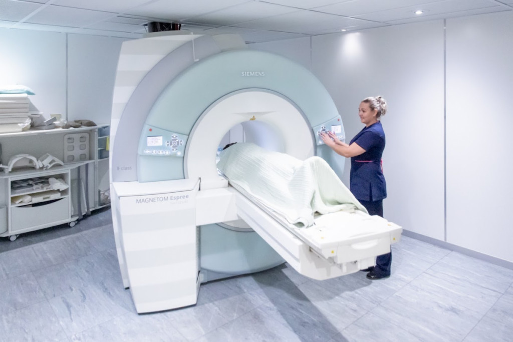 What is a Magnetic Resonance Imaging (MRI)?
