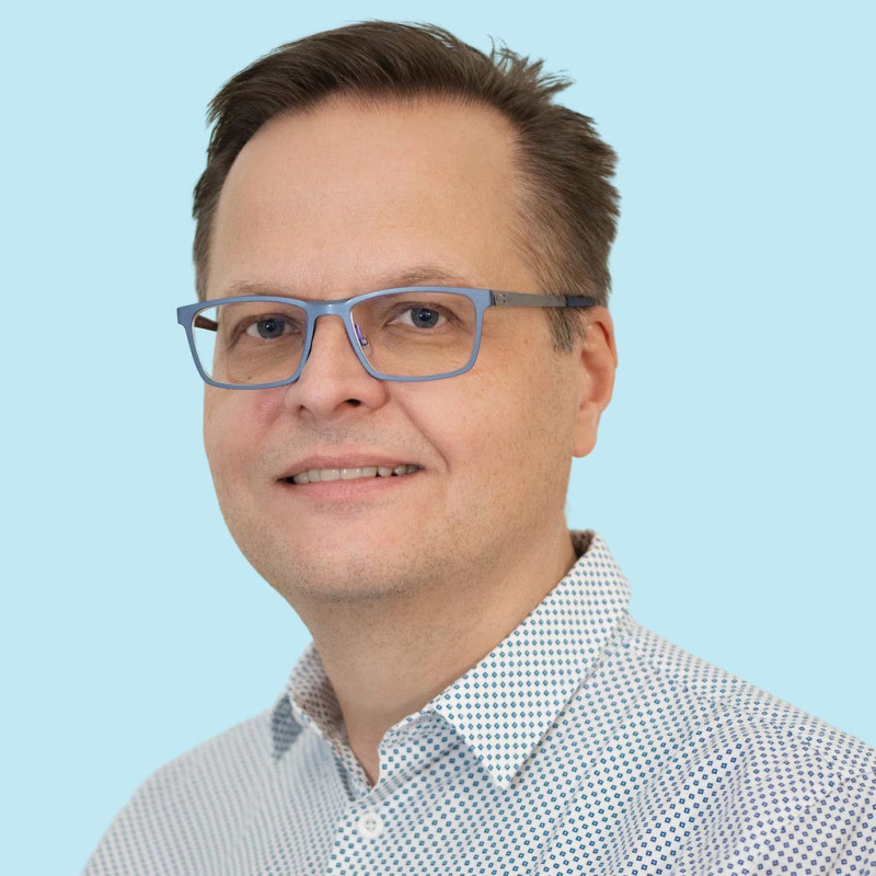Dr Ryan Volker