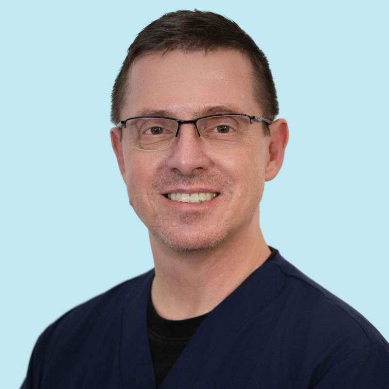 Dr Marco van der Merwe