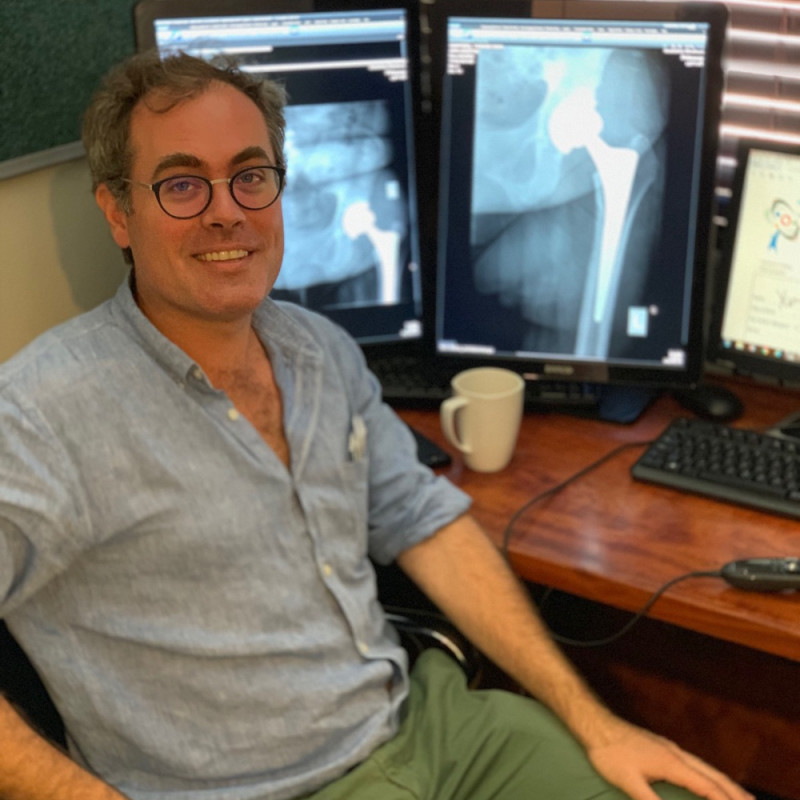 Dr Jacques le Roux